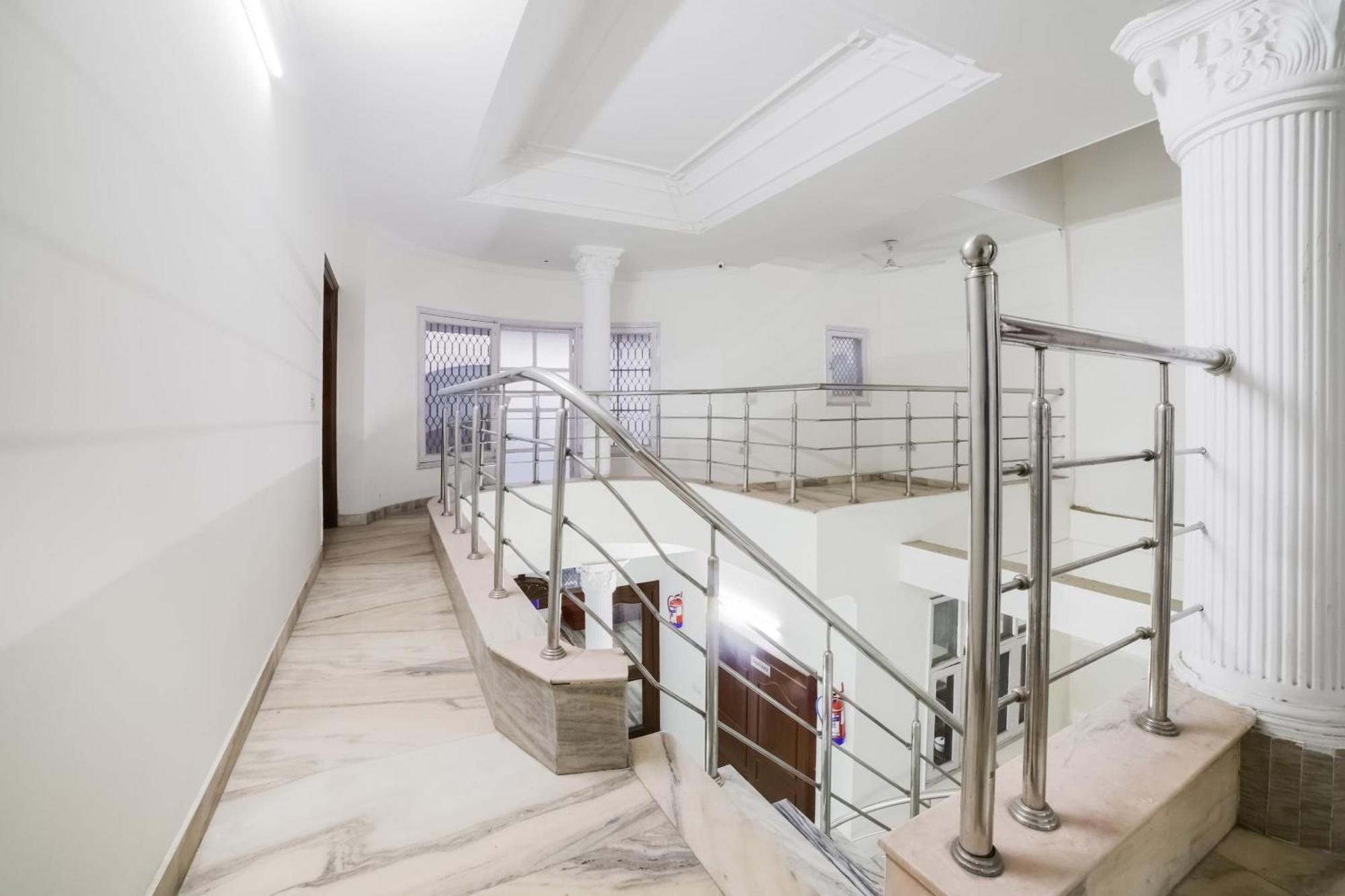 Hotel O Green Villa นิวเดลี ภายนอก รูปภาพ